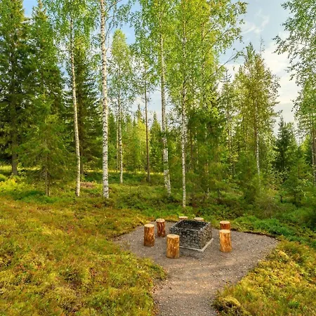 Kuusikko Chalet *